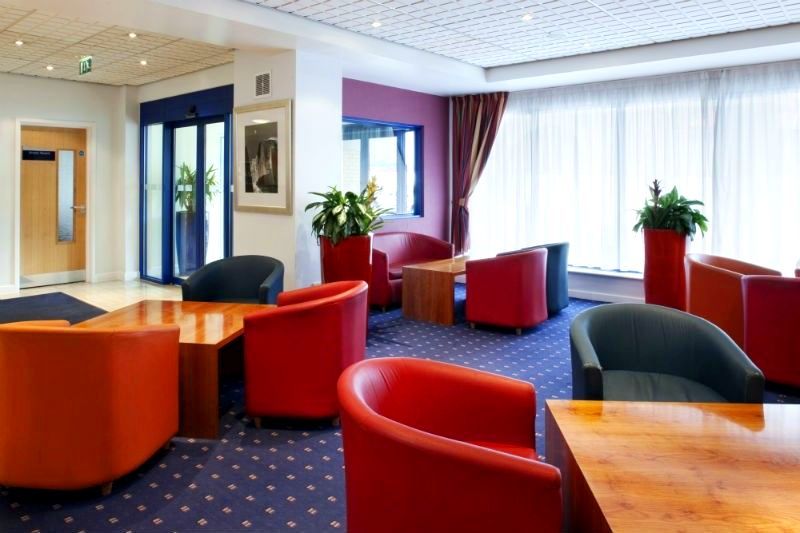 Holiday Inn Express Park Royal By Ihg Лондон Интерьер фото